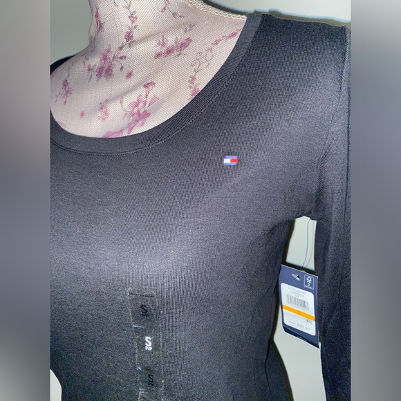 Tommy Hilfiger scoop neck l/s flag tee - Picture 4 of 9